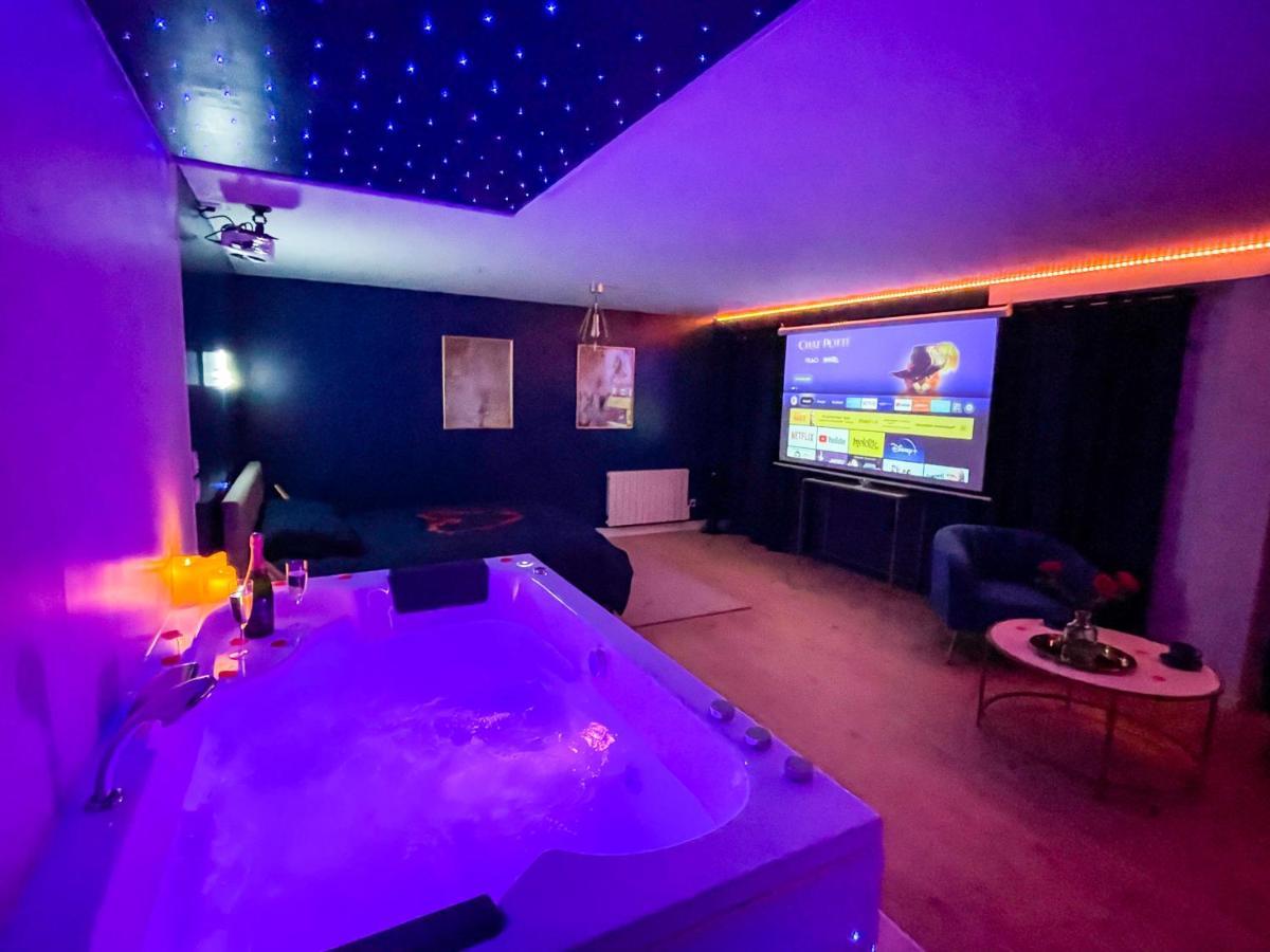 Spa Sous Les Etoiles - Cinema - Netflix - Parking - Gare Amiens Exterior photo
